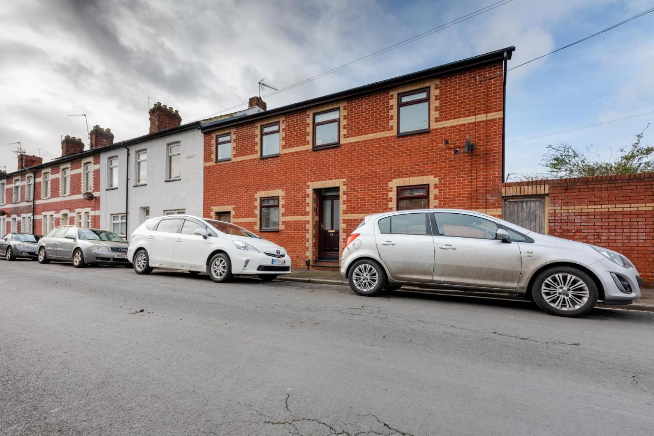 Stayright- 2 Bedroom House, Centrally Located & Close Walk To City Centre Cardiff Bagian luar foto
